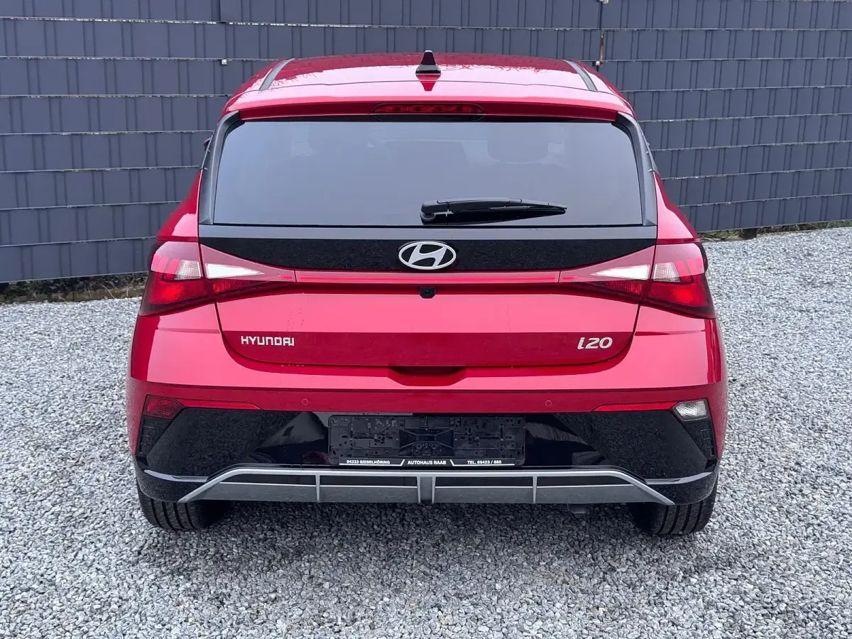 Neu Hyundai i20 90 PS (66 kW) 2026 Dragon red Kleinwagen