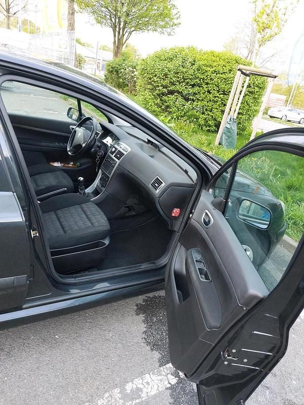 Gebraucht Peugeot 307 110 PS (80 kW) 2003 Schwarz Limousine
