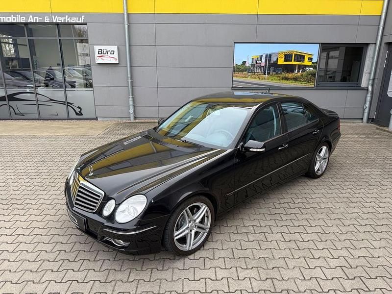 Gebraucht Mercedes E320 Avantgarde 224 PS (164 kW) 2006 Schwarz Limousine
