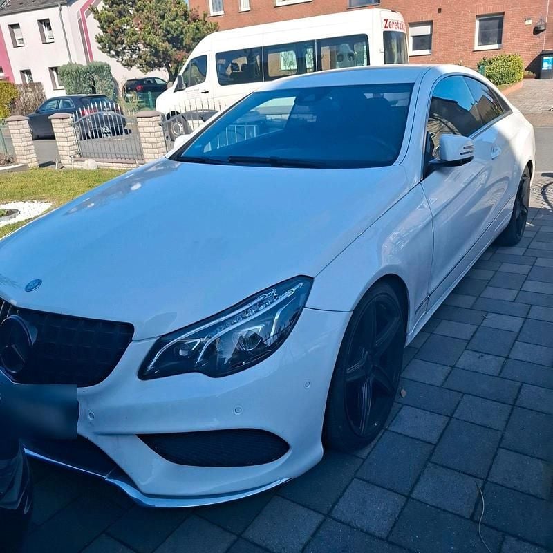 Gebraucht Mercedes E200 184 PS (135 kW) 2014 Weiß Coupé