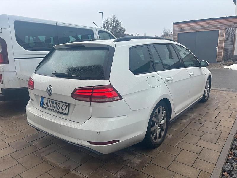 Gebraucht VW Golf VII Sportline 184 PS (135 kW) 2019 Weiß Kombi