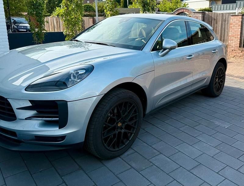 Silber Gebraucht 2019 Porsche Macan SUV | 49.950 € (Guter Preis) - Bild 1/4