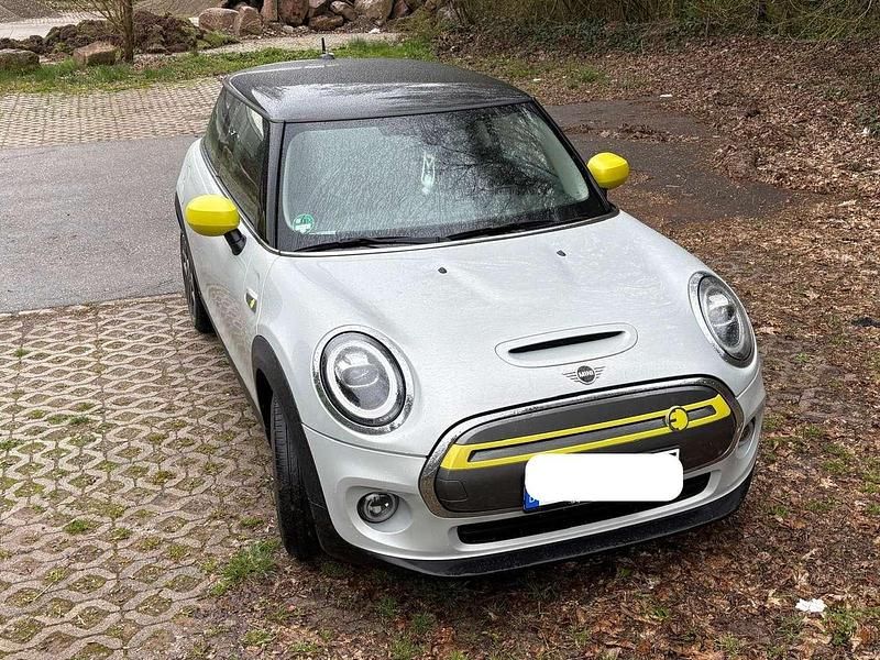 Gebraucht Mini Cooper SE 135 kW (184 PS) 2020 Silber Kleinwagen