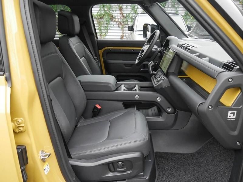 Neu Land Rover Defender 349 PS (256 kW) 2025 Gelb SUV