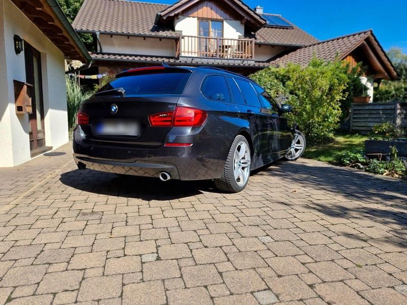 Gebraucht BMW 535 M Sport 313 PS (230 kW) 2013 Grau Kombi