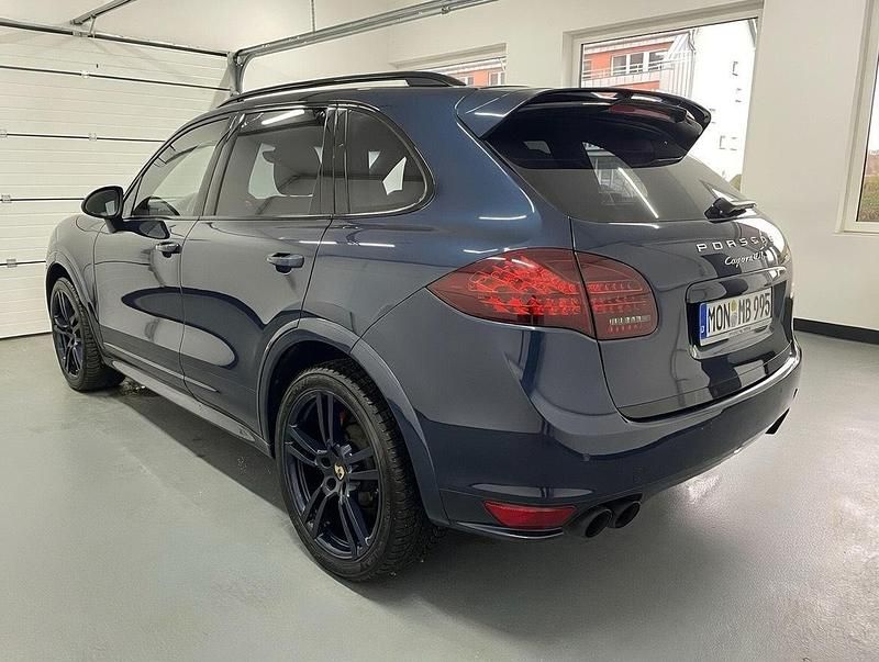 Gebraucht Porsche Cayenne 420 PS (308 kW) 2013 Blau SUV