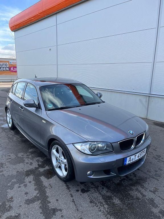 Grau Gebraucht 2011 BMW 120 M Sport Kleinwagen | 8.100 € (Guter Preis) - Bild 1/4