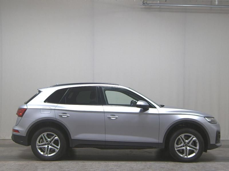 Grau Gebraucht 2022 Audi Q5 S-Line SUV | 29.980 € (Guter Preis) - Bild 1/4