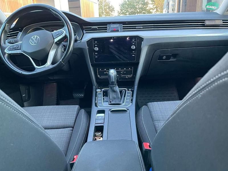 Gebraucht VW Passat 150 PS (110 kW) 2020 Limousine