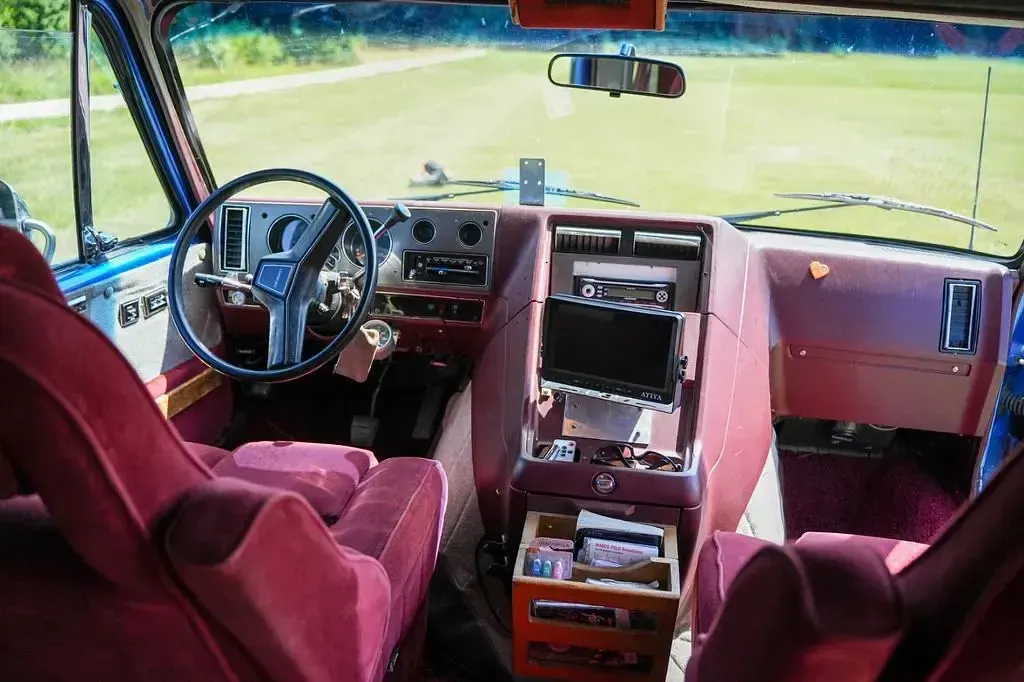 Używany Chevrolet G 296 KM (217 kW) 1990 Niebieski Van