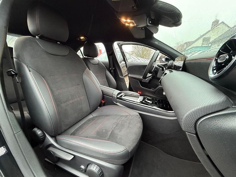 Gebraucht Mercedes A250 AMG 163 PS (119 kW) 2025 Schwarz Limousine