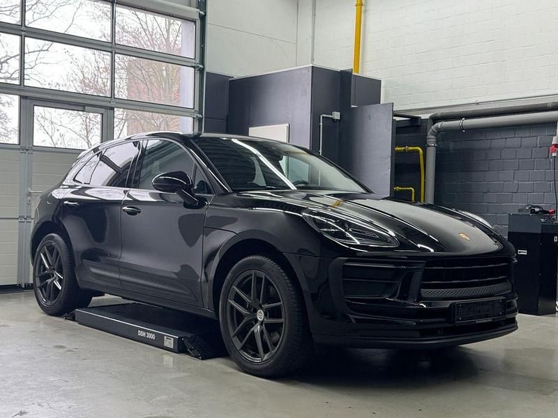 Gebraucht Porsche Macan 265 PS (194 kW) 2022 Schwarz SUV