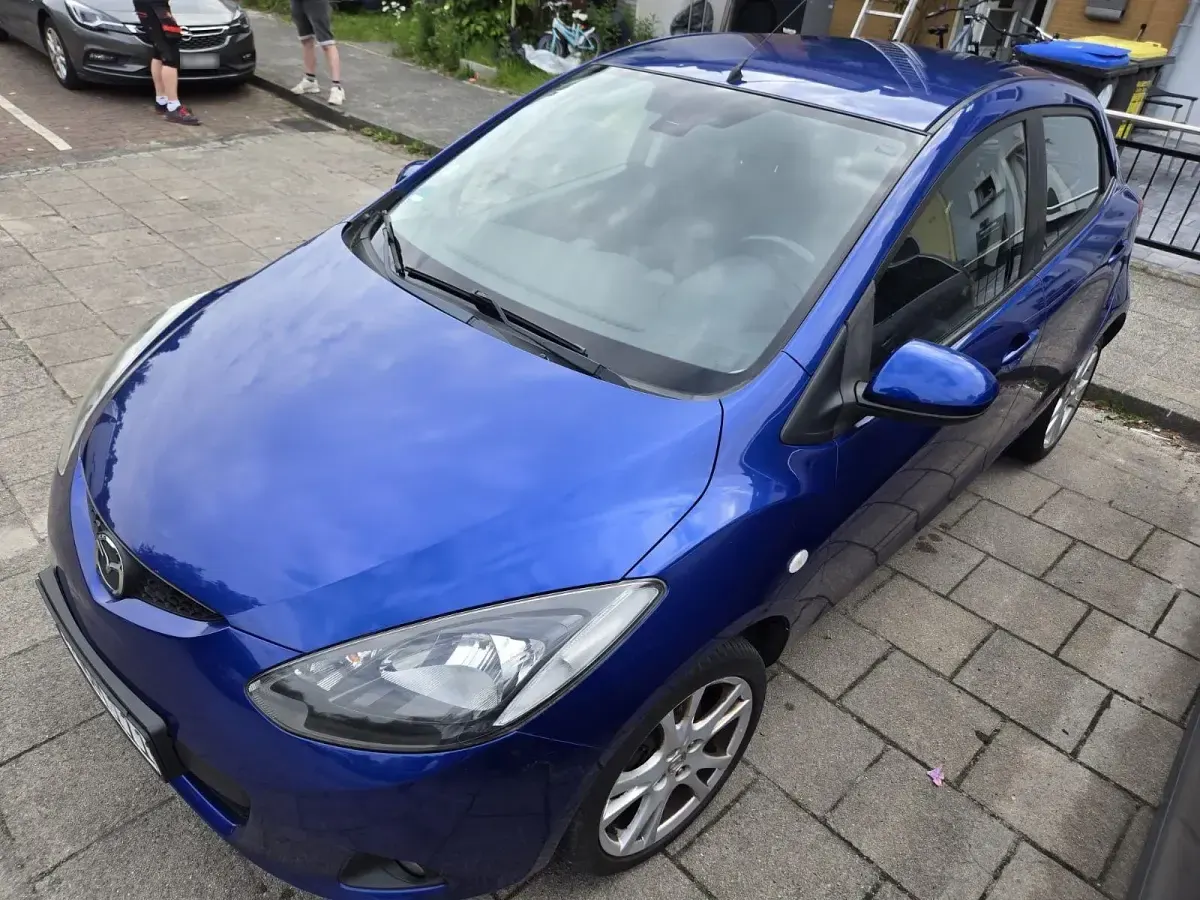 Gebraucht Mazda 2 75 PS (55 kW) 2008 Blau Kleinwagen