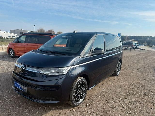 Gebraucht VW Multivan 150 PS (110 kW) 2024 Blaukeine angabe Van / Kleinbus