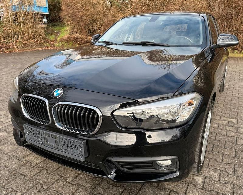 Gebraucht BMW 116 Advantage 109 PS (80 kW) 2016 Schwarz Kleinwagen