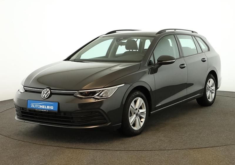 Gebraucht VW Golf VIII Life 150 PS (110 kW) 2022 Uranograu Kombi