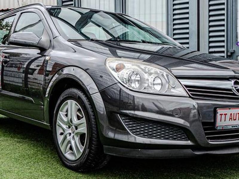 Gebraucht Opel Astra 116 PS (85 kW) 2009 Grau Kombi