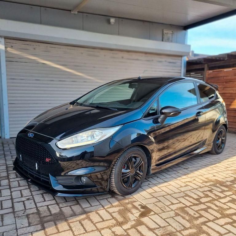 Gebraucht Ford Fiesta Sport 125 PS (91 kW) 2013 Schwarz Kleinwagen