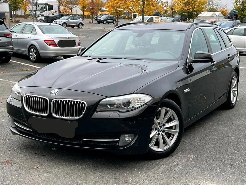 Gebraucht BMW 525 204 PS (150 kW) 2012 Schwarz Kombi