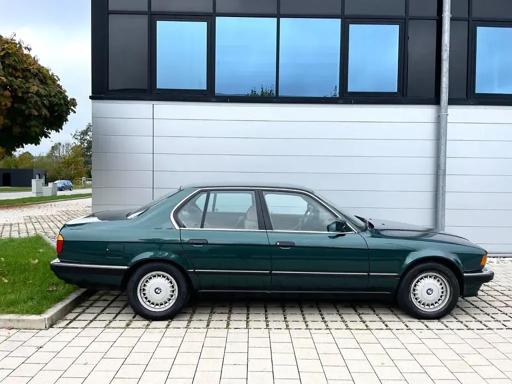 Gebraucht BMW 730 Performance 188 PS (138 kW) 1991 Grün Limousine