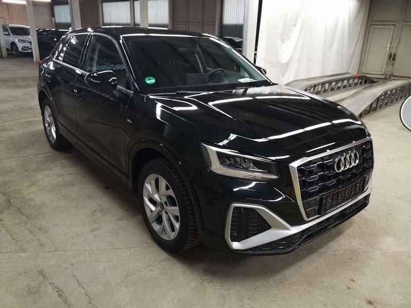 Gebraucht Audi Q2 S-Line 150 PS (110 kW) 2023 Schwarz SUV