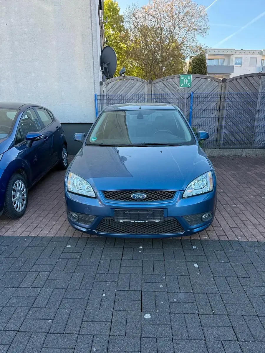 Usata Ford Focus 125 CV (91 kW) 2006 Blu Coupé