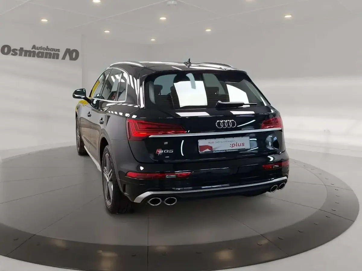 Gebraucht Audi SQ5 Sport 341 PS (250 kW) 2023 Mythosschwarz metallic SUV
