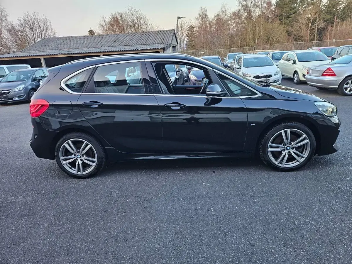 Gebraucht BMW 225 Active Tourer Performance 224 PS (164 kW) 2020 Schwarz Van / Kleinbus