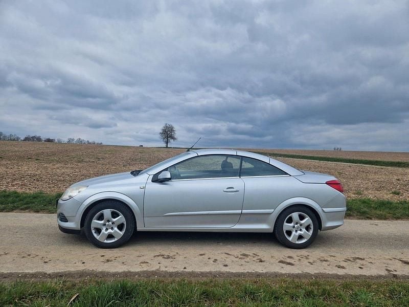 Gebraucht Opel Astra Cabriolet Cosmo 140 PS (102 kW) 2006 Silber Cabrio