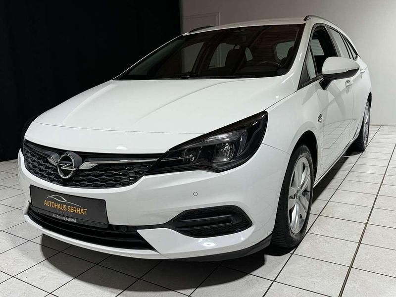 Weiß Gebraucht 2021 Opel Astra Edition Kombi | 12.900 € (Guter Preis) - Bild 1/4