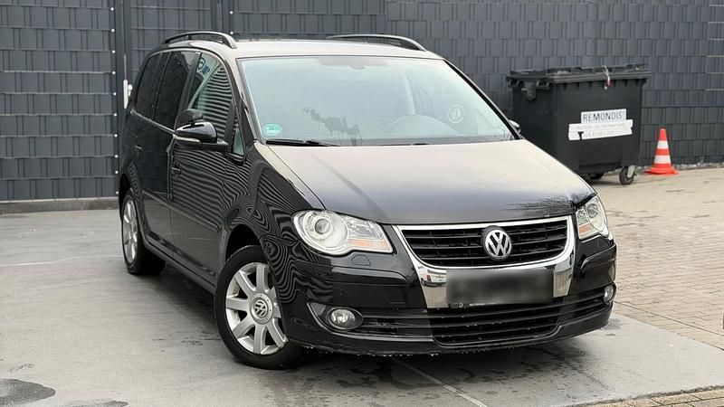 Gebraucht VW Touran 140 PS (102 kW) 2009 Schwarz Van / Kleinbus