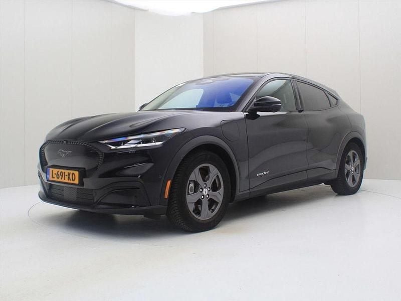 Gebraucht Ford Mustang Mach-E 197 kW (269 PS) 2021 Schwarz SUV