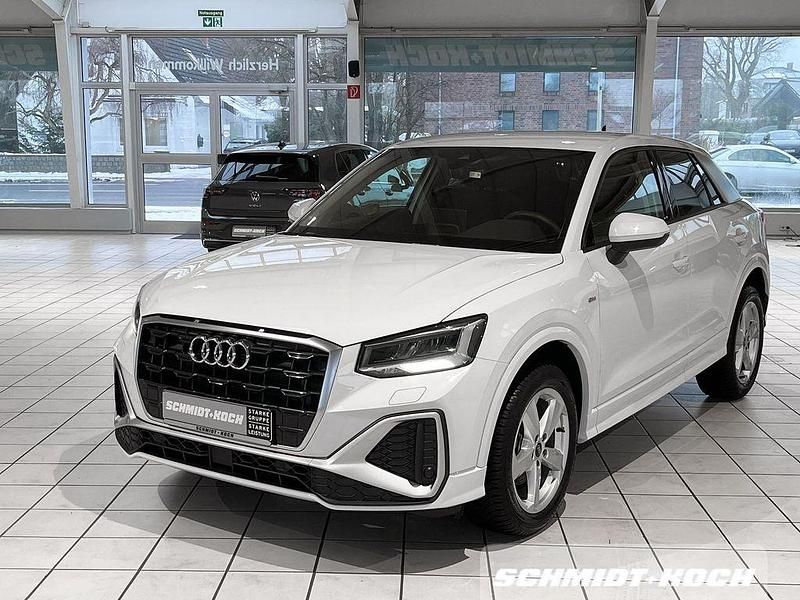 Gebraucht Audi Q2 S-Line 150 PS (110 kW) 2025 Gletscherweiss (weiß) SUV