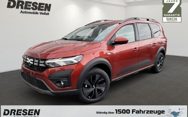 Neu Dacia Duster Expression 158 PS (116 kW) 2025 Braun SUV