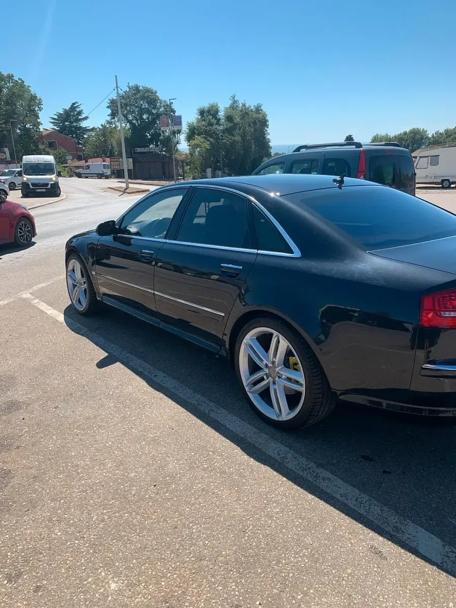 Gebraucht Audi A8 280 PS (205 kW) 2004 Schwarz Limousine