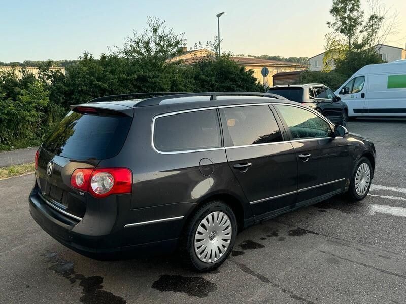 Grau Gebraucht 2007 VW Passat Comfortline Kombi | 1.790 € (Guter Preis) - Bild 1/4