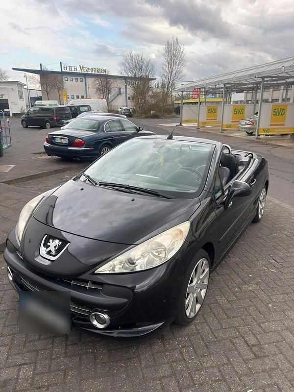 Gebraucht Peugeot 207 CC 120 PS (88 kW) 2008 Schwarz Cabrio