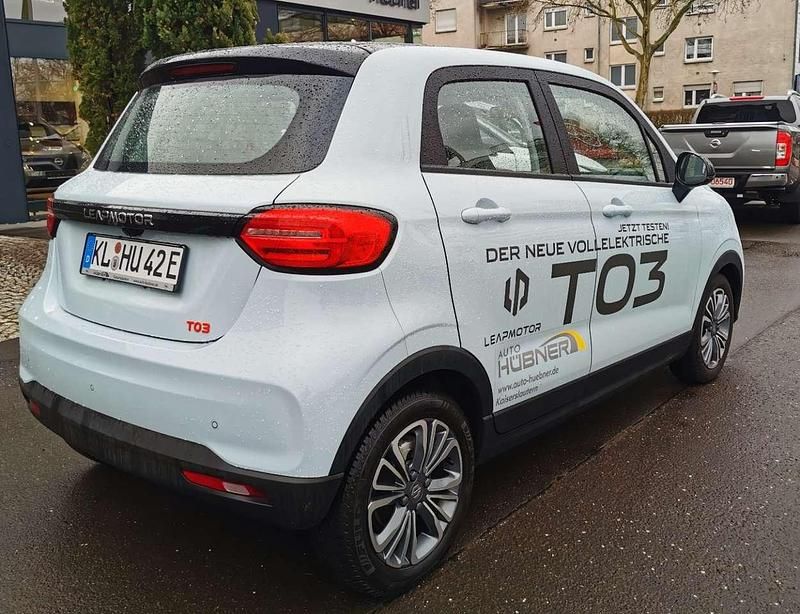 Brugt Leapmotor T03 69 kW (95 HK) 2025 Blå Hatchback