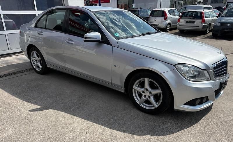 Gebraucht Mercedes C200 136 PS (100 kW) 2011 Silber Limousine