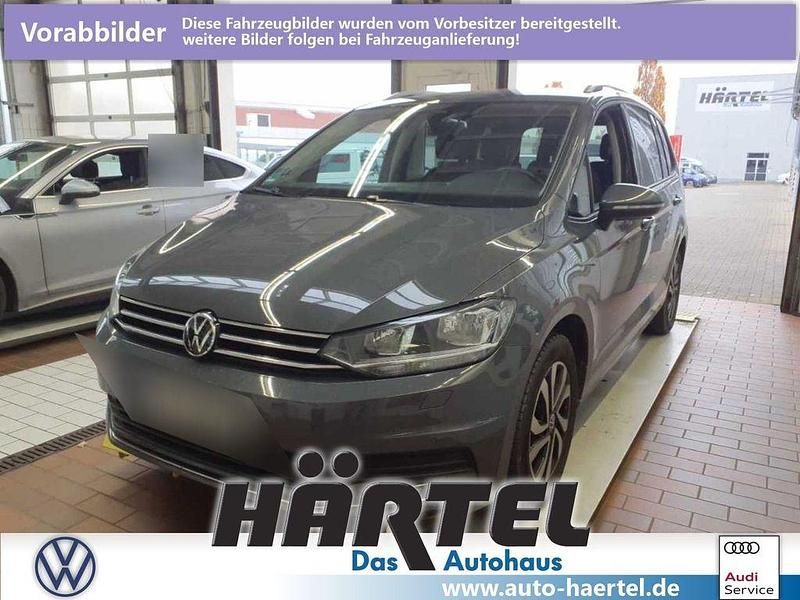 Delfingrau (grey), metallic Gebraucht 2021 VW Touran Active Van / Kleinbus | 25.400 € (Fairer Preis) - Bild 1/4