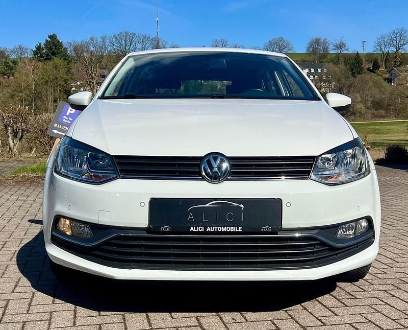 Gebraucht VW Polo Comfortline 60 PS (44 kW) 2017 Weiß Kleinwagen