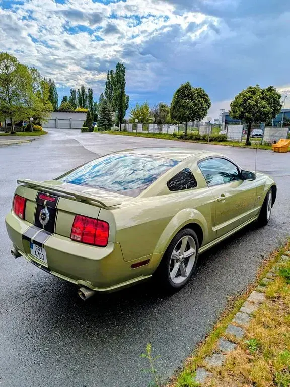 Gebraucht Ford Mustang GT 305 PS (224 kW) 2005 Grün