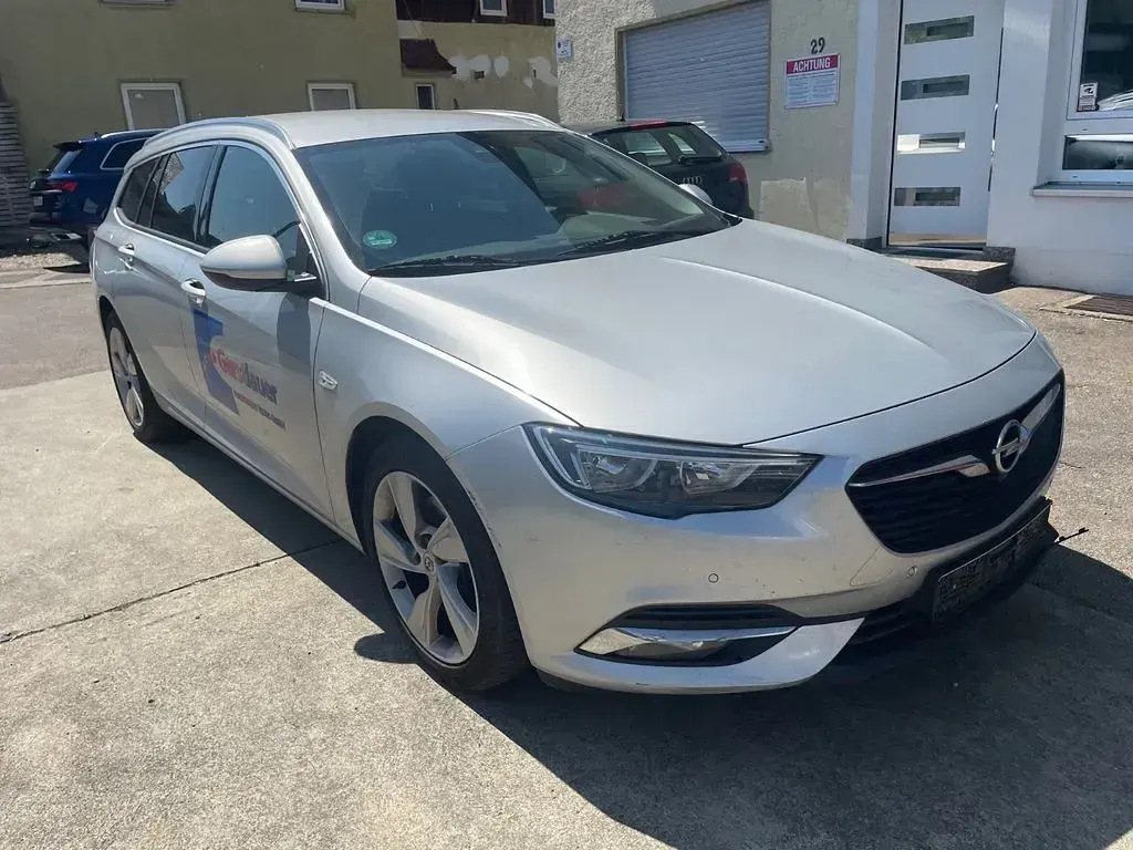 Gebraucht Opel Insignia Dynamic 170 PS (125 kW) 2018 Silber Kombi