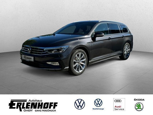 Grau Gebraucht 2023 VW Passat Elegance Kombi | 35.990 € - Bild 1/4