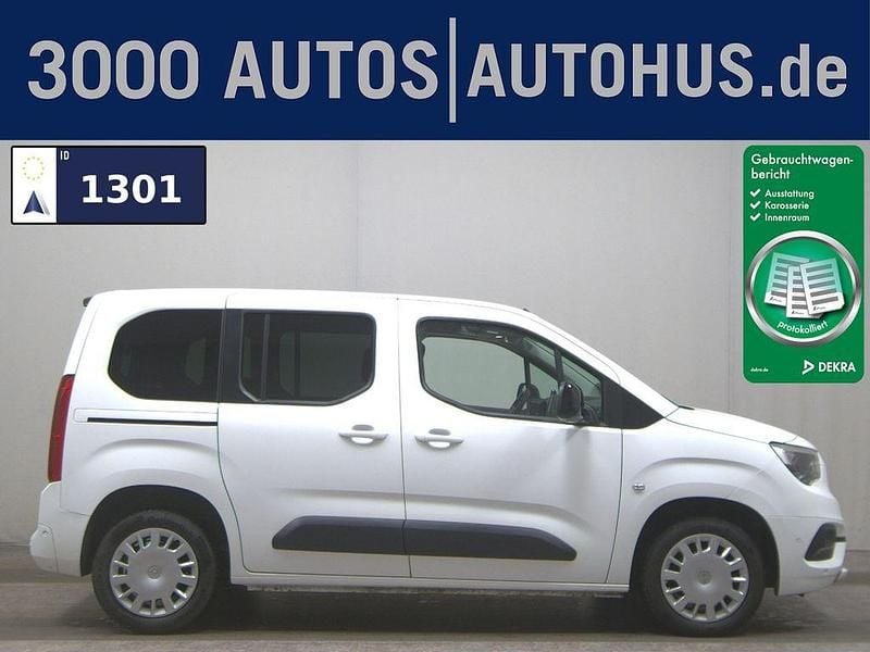 Weiß Gebraucht 2022 Opel Combo Elegance Van / Kleinbus | 16.980 € (Guter Preis) - Bild 1/4