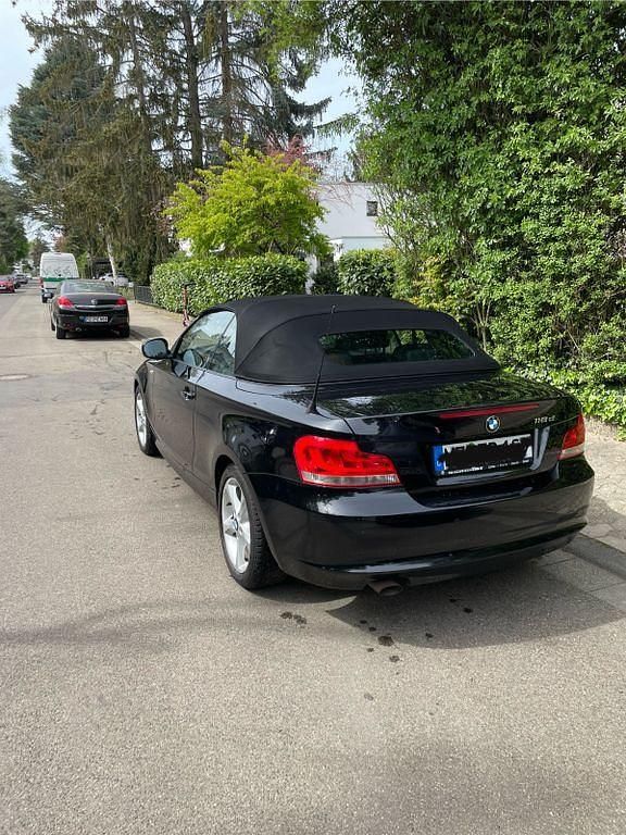 Gebraucht BMW 118 143 PS (105 kW) 2014 Schwarz Kleinwagen