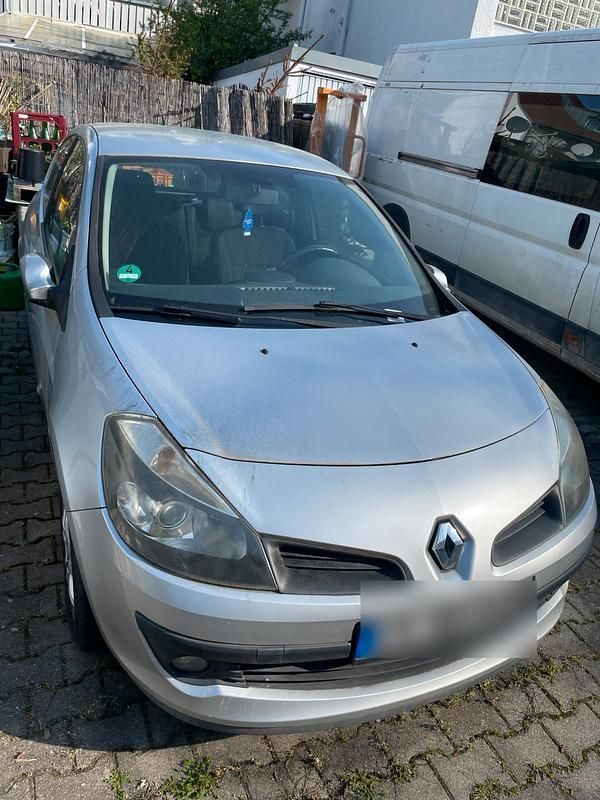 Gebraucht Renault Clio II 75 PS (55 kW) 2006 Grau Kleinwagen