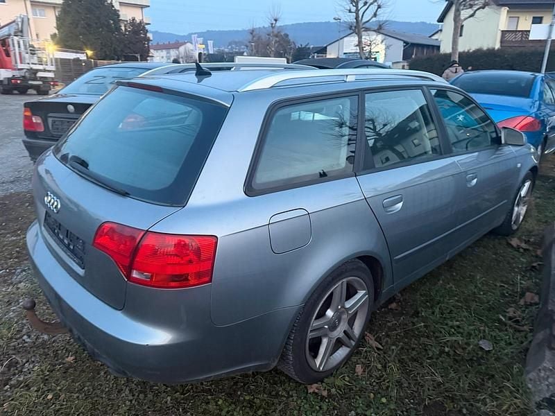 Gebraucht Audi A4 163 PS (119 kW) 2005 Grau Kombi