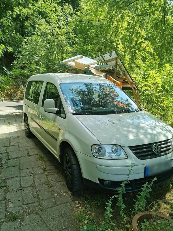 Weiß Gebraucht 2010 VW Caddy Maxi Van / Kleinbus | 6.800 € - Bild 1/4