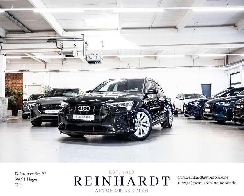Brillantschwarz Gebraucht 2023 Audi e-tron Ambiente SUV | 50.267 € - Bild 1/3
